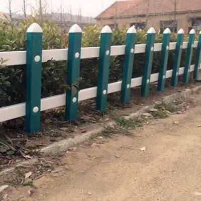 合山廈門PVC護(hù)欄與塑鋼P(yáng)VC護(hù)欄 特性、應(yīng)用與優(yōu)勢(shì)解析